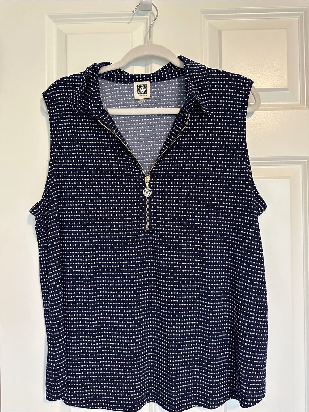 Anne Klein Navy and White Sleeveless Zip-Front Camisole
